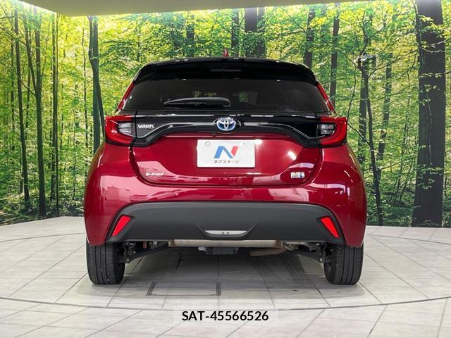 Toyota YARIS 2022-07 8278066-14