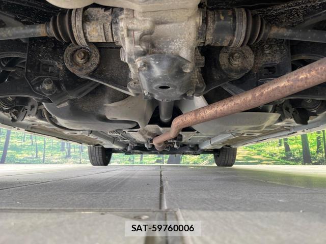 Toyota YARIS 2021-07 8278075-18