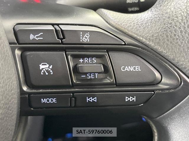 Toyota YARIS 2021-07 8278075-5