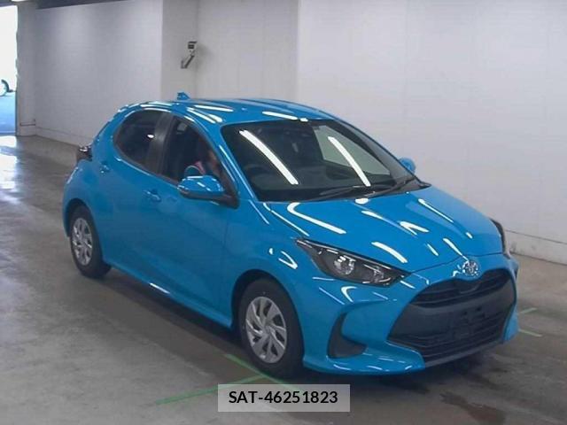 Toyota YARIS 2023-06 8278604-4