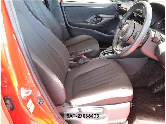 Toyota YARIS 2025-05 8279071-14