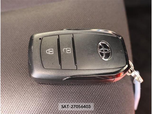 Toyota YARIS 2025-05 8279071-18