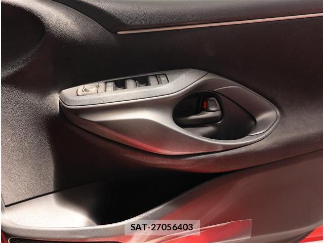 Toyota YARIS 2025-05 8279071-5