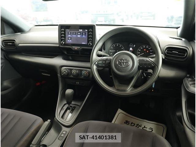 Toyota YARIS 2021-05 8279101-1