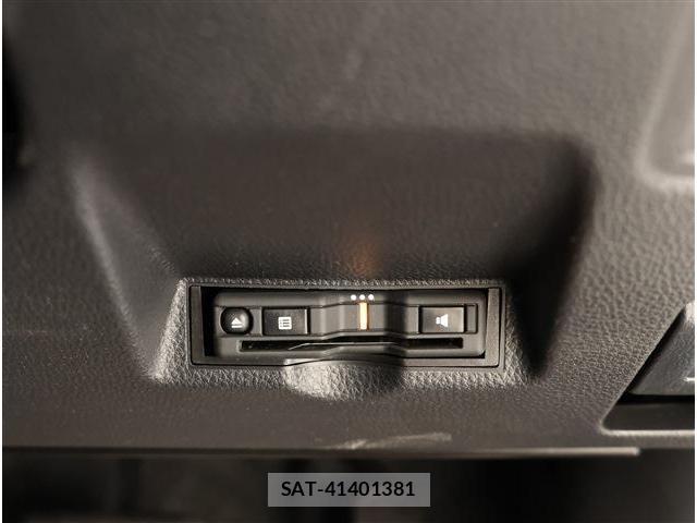 Toyota YARIS 2021-05 8279101-4