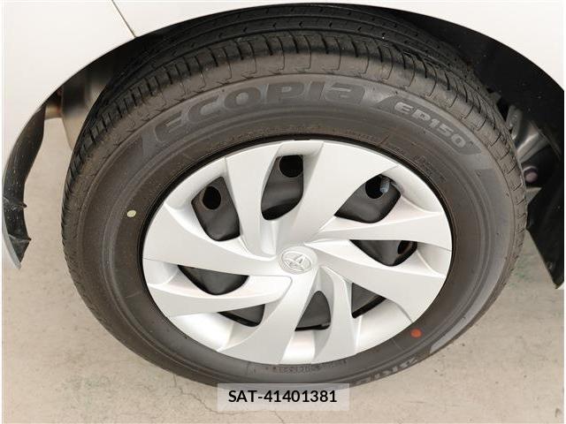 Toyota YARIS 2021-05 8279101-8