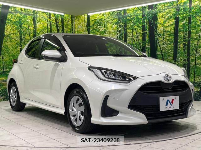 Toyota YARIS 2021-02 8279607-15