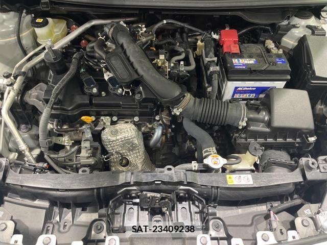 Toyota YARIS 2021-02 8279607-17