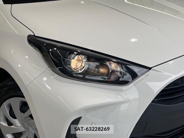 Toyota YARIS 2021-08 8279614-11
