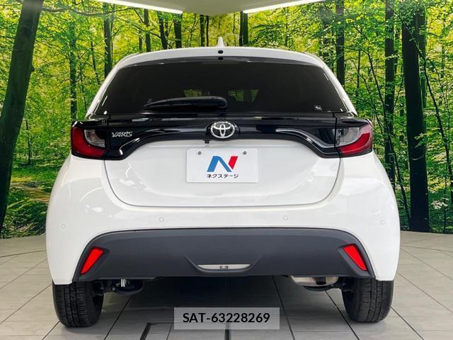 Toyota YARIS 2021-08 8279614-14