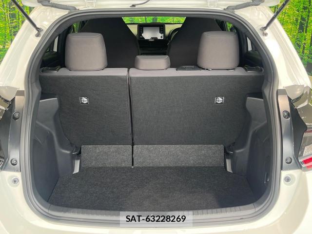 Toyota YARIS 2021-08 8279614-9
