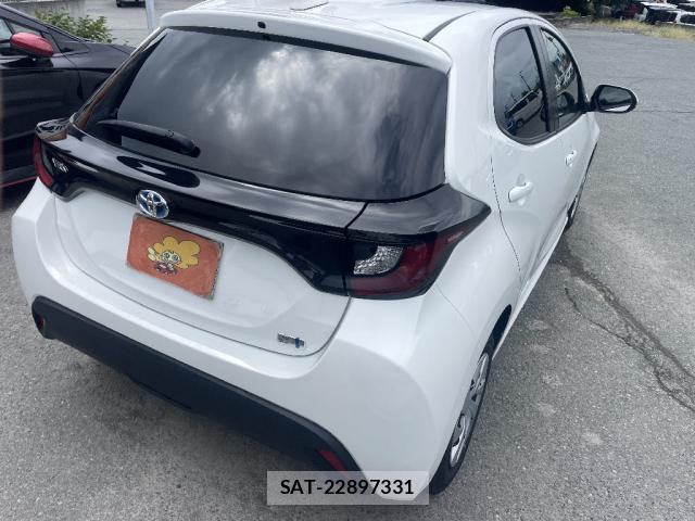Toyota YARIS 2023-04 8280328-1