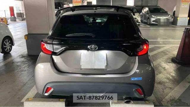 Toyota YARIS 2020-05 8281127-1