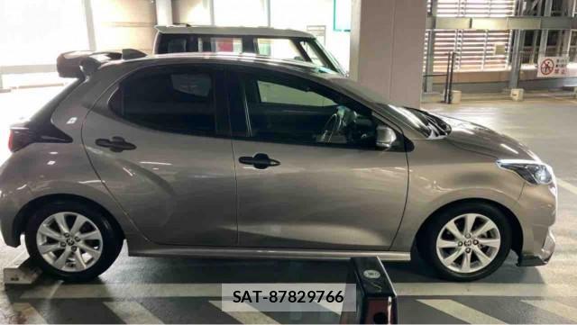 Toyota YARIS 2020-05 8281127-3