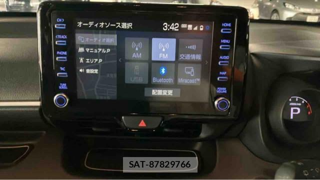 Toyota YARIS 2020-05 8281127-4