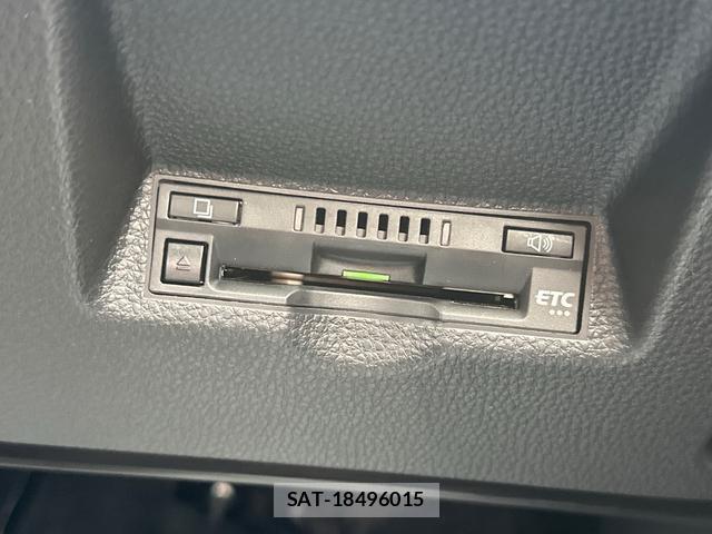 Toyota YARIS 2021-03 8281201-6