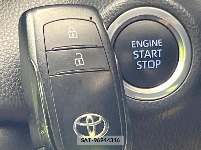 Toyota YARIS 2023-07 8282624-6