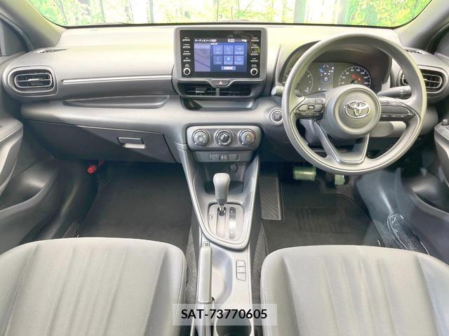 Toyota YARIS 2023-06 8282903-1