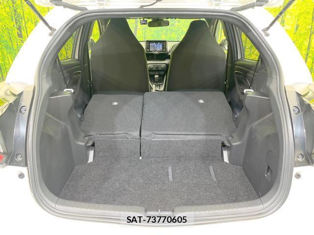 Toyota YARIS 2023-06 8282903-8