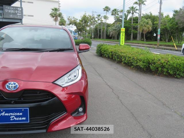 Toyota YARIS 2020-04 8283002-4