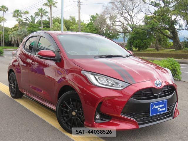 Toyota YARIS 2020-04 8283002-7