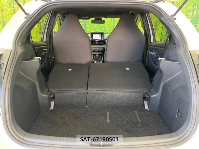 Toyota YARIS 2021-02 8283020-10