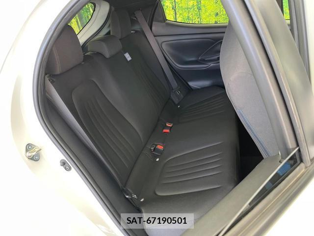 Toyota YARIS 2021-02 8283020-9