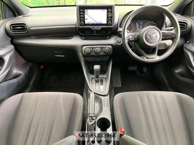 Toyota YARIS 2020-06 8283588-1