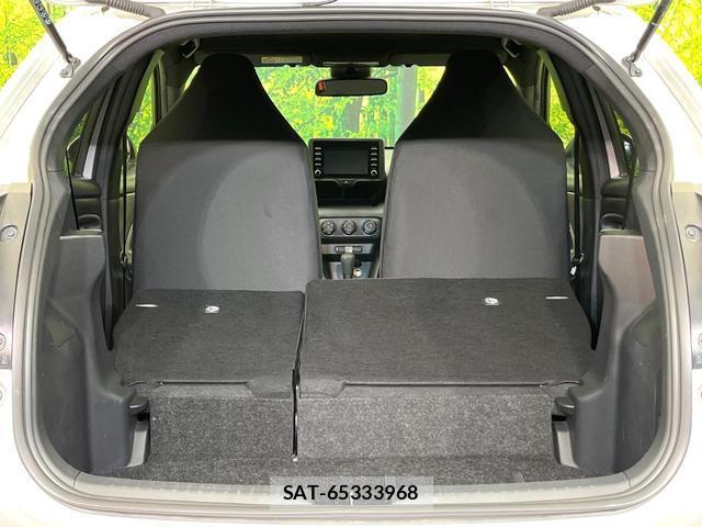 Toyota YARIS 2020-06 8283588-10
