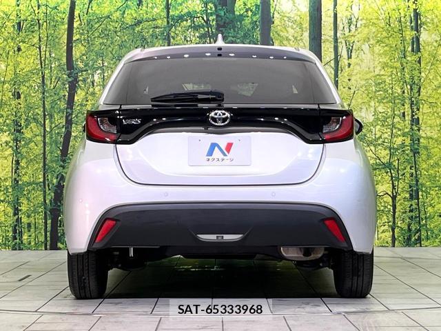 Toyota YARIS 2020-06 8283588-14