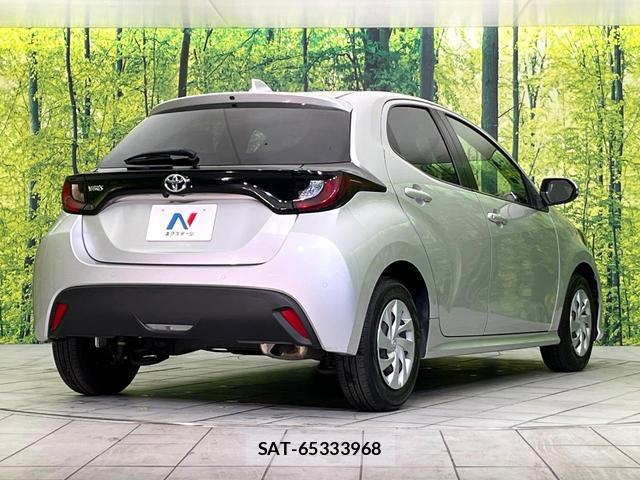 Toyota YARIS 2020-06 8283588-16