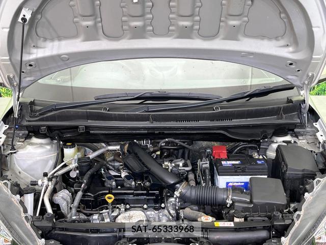 Toyota YARIS 2020-06 8283588-17