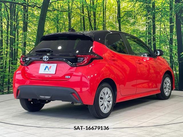 Toyota YARIS 2022-07 8283780-16
