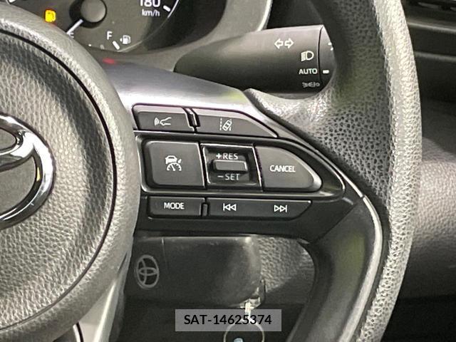 Toyota YARIS 2023-07 8283788-4