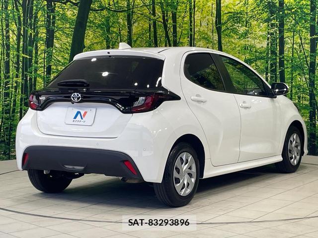 Toyota YARIS 2023-03 8283790-16
