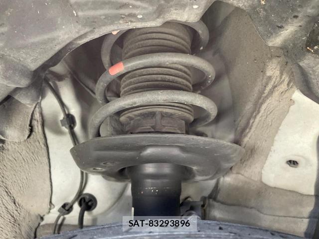 Toyota YARIS 2023-03 8283790-19