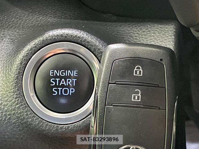 Toyota YARIS 2023-03 8283790-5