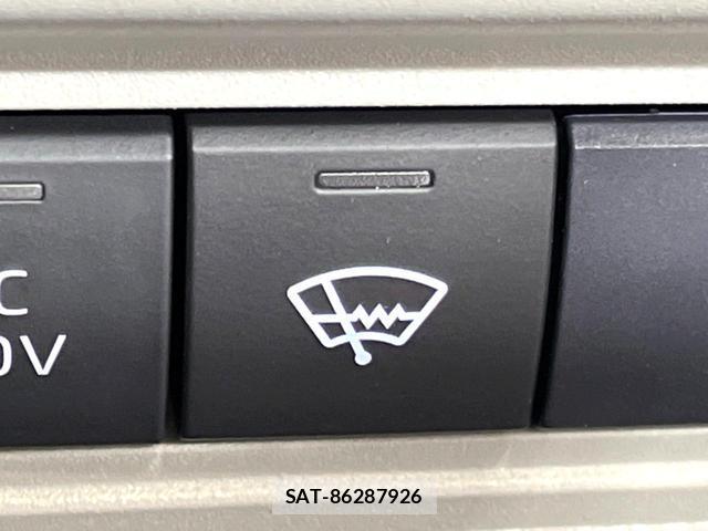 Toyota YARIS 2020-07 8283950-5