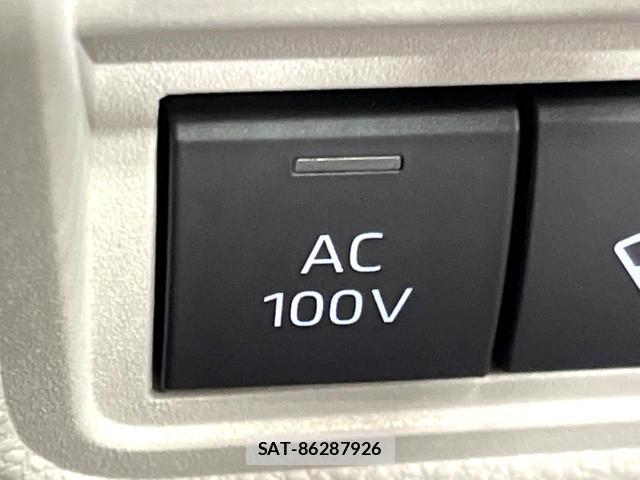Toyota YARIS 2020-07 8283950-6