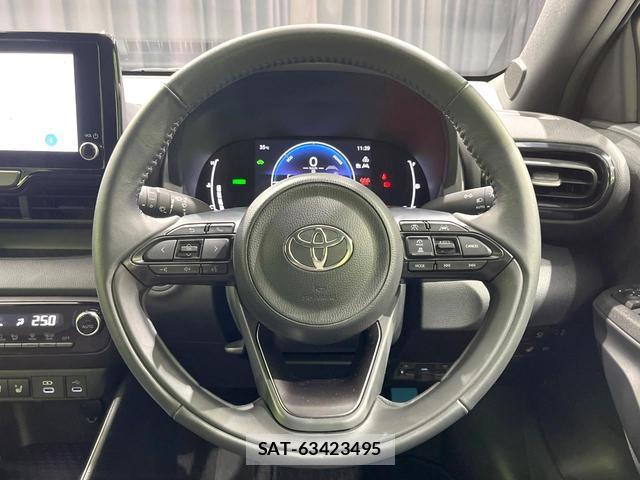 Toyota YARIS 2024-02 8283981-10