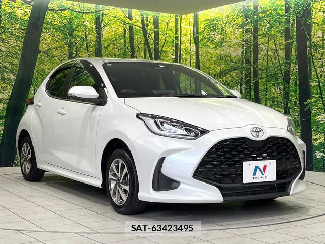 Toyota YARIS 2024-02 8283981-15