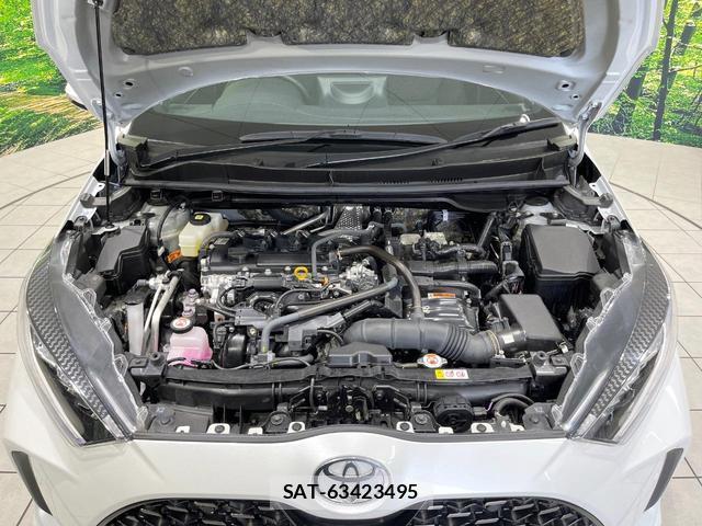 Toyota YARIS 2024-02 8283981-17