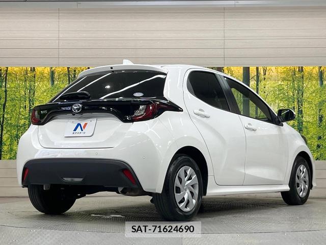Toyota YARIS 2020-07 8284008-16