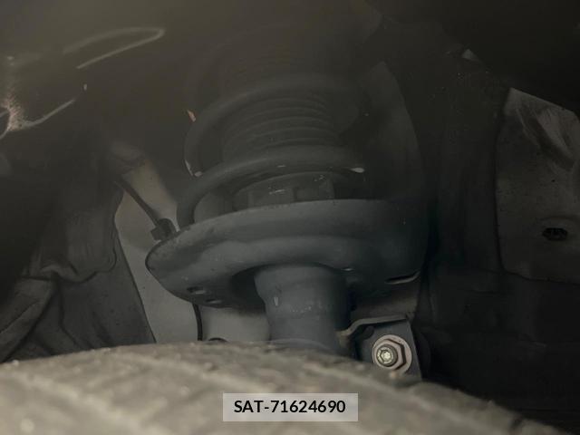 Toyota YARIS 2020-07 8284008-19