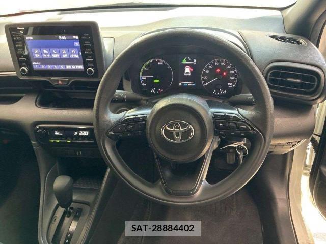 Toyota YARIS 2023-07 8284241-2