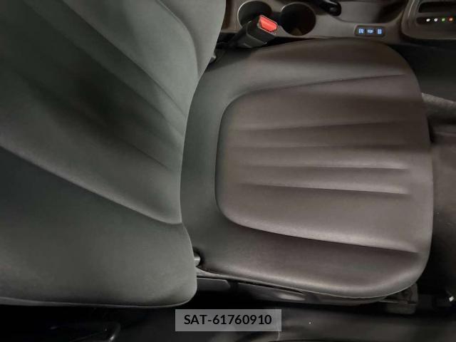 Toyota YARIS 2023-07 8284243-5