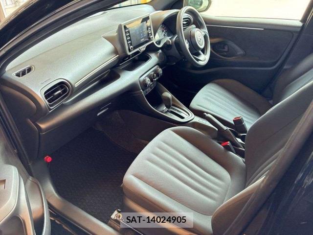 Toyota YARIS 2023-03 8284675-2