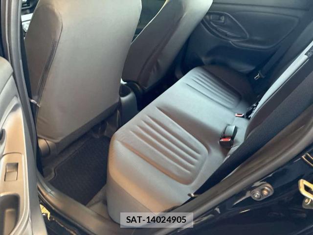 Toyota YARIS 2023-03 8284675-3