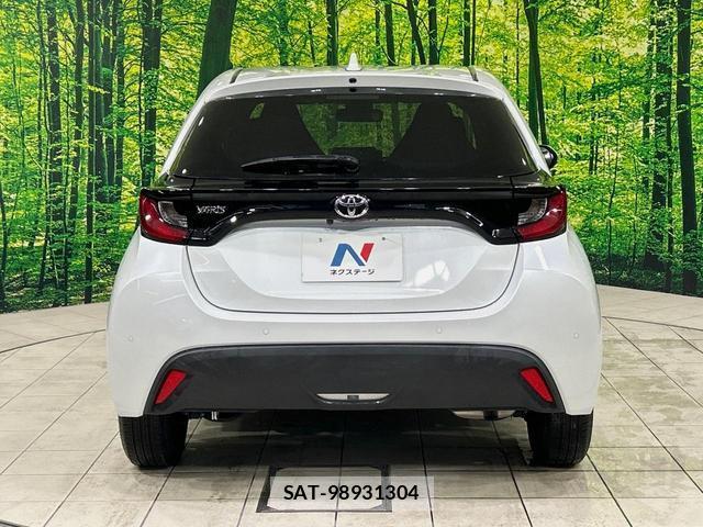 Toyota YARIS 2023-07 8285008-14