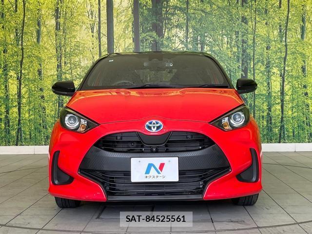 Toyota YARIS 2022-05 8285170-13